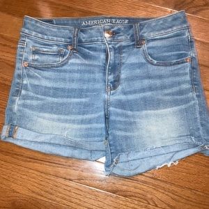American Eagle Light Wash Jean Midi Shorts - 10